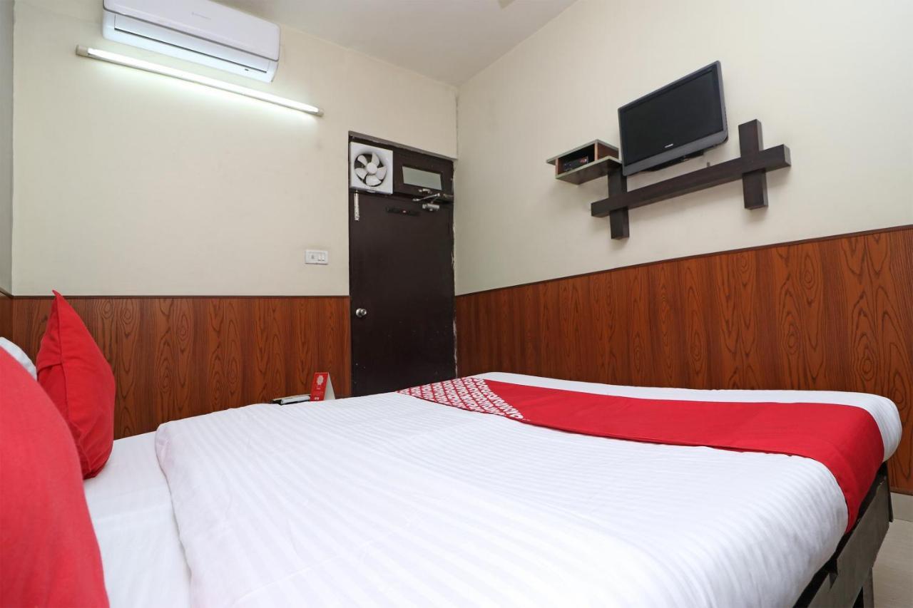 Oyo 2075 Hotel Kota Royal Екстериор снимка